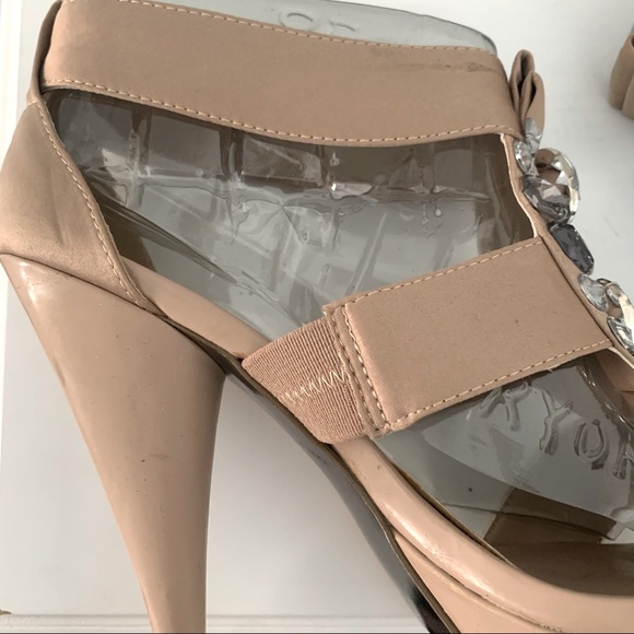 Steve Madden Fanfair Satin Gem Heel | Color: Blush | Size: 8.5 - Picture 8 of 8